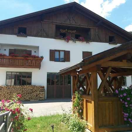 Appartamento Cologna Castelfondo Eksteriør billede